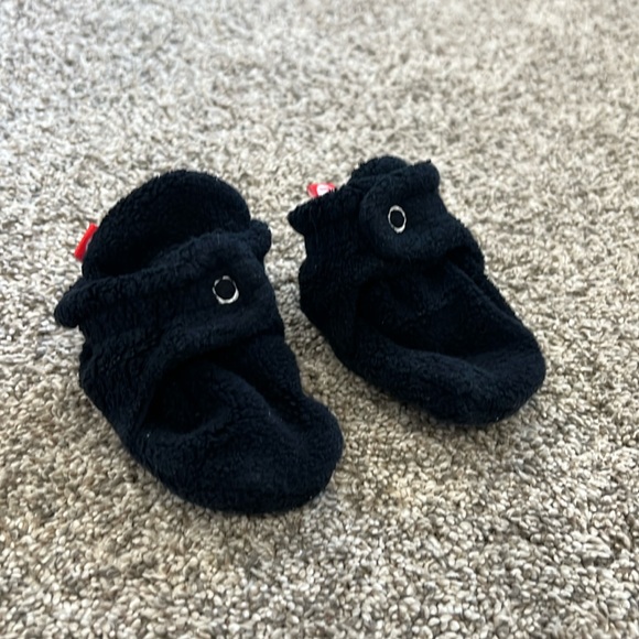 Zutano unisex baby booties - Picture 2 of 6